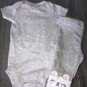 Newborn onesie set with pant